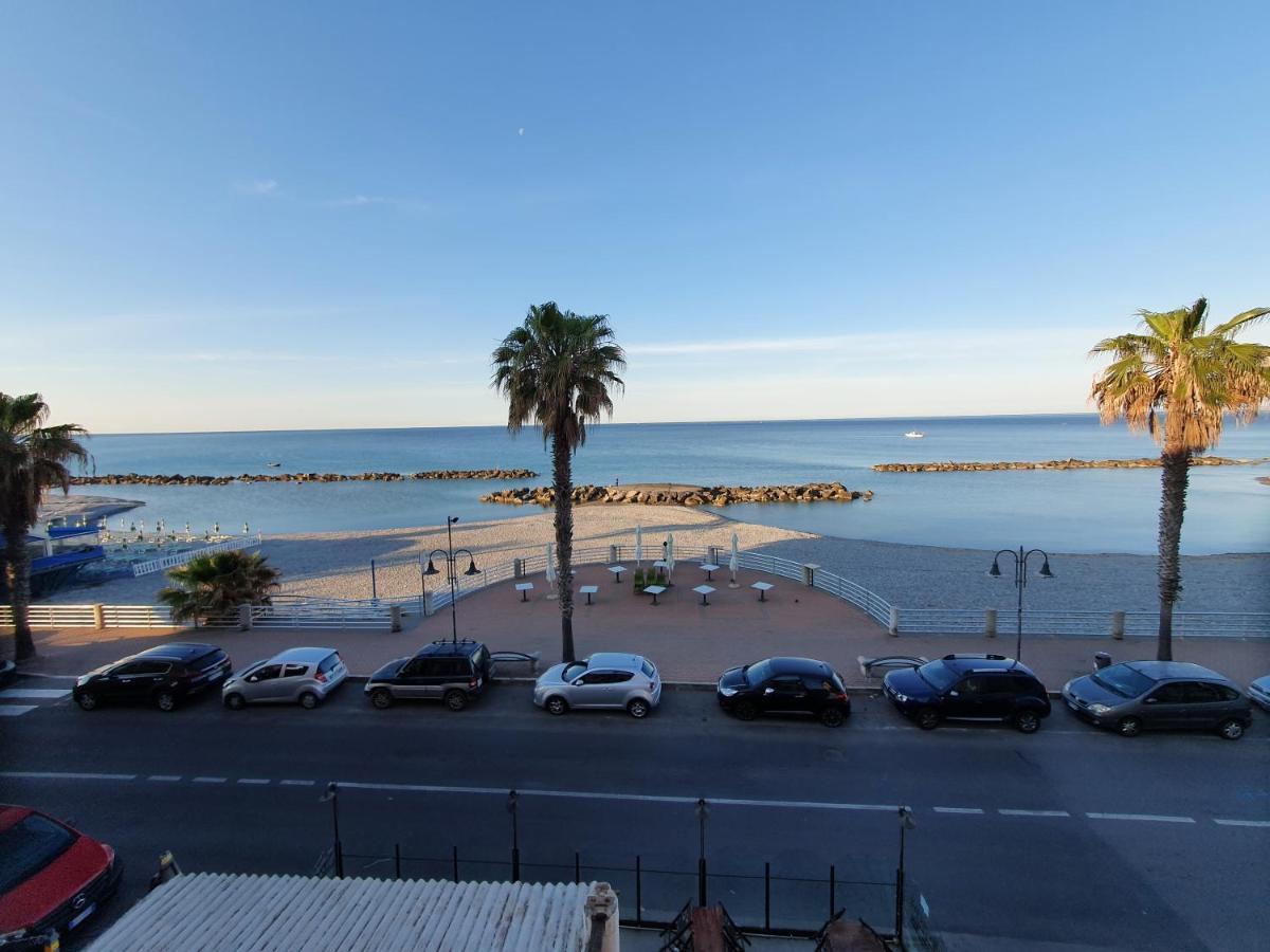 شقة La Casa Di Marco فنتيميليا المظهر الخارجي الصورة